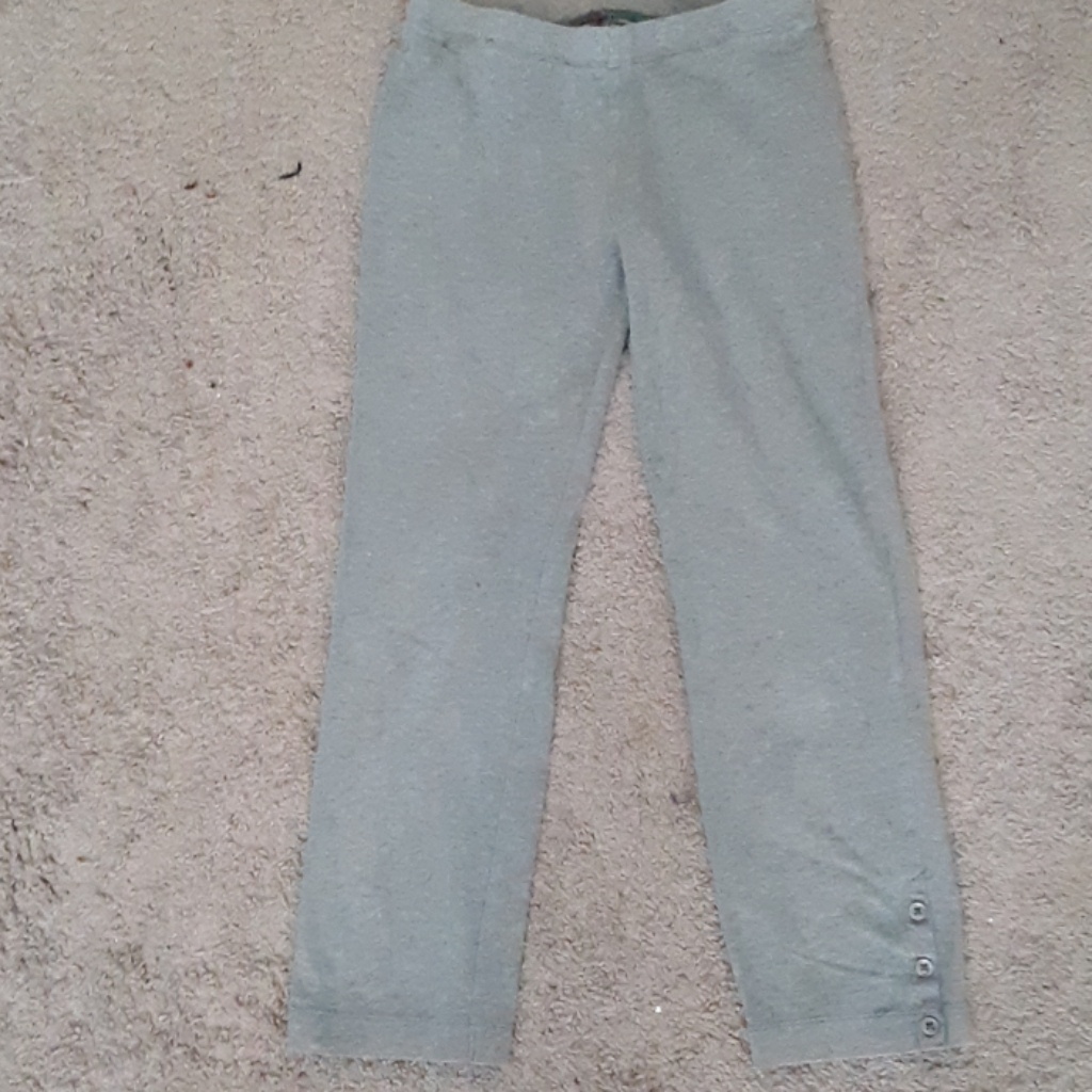 Gray Capri
